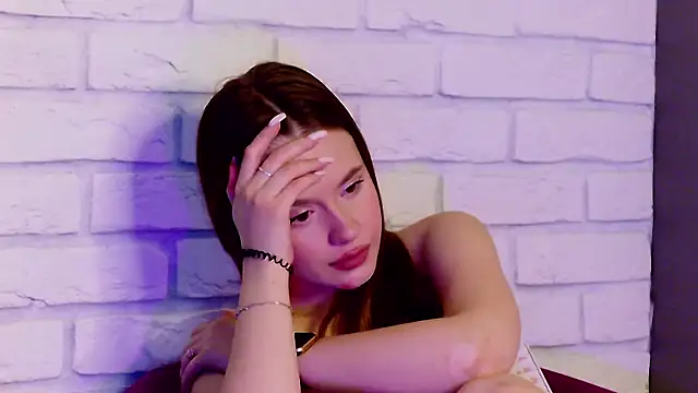 MilanaBalmain online show from February 6, 1:49 am