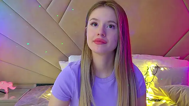 MilanaBalmain online show from March 8, 2:51 pm