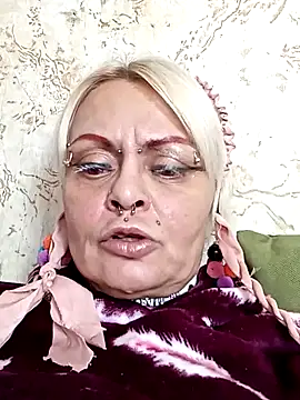 Gardener of Illusions online show from January 6, 10:15 pm