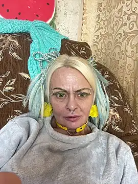 Gardener of Illusions online show from January 24, 10:30 pm