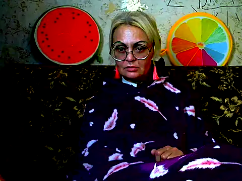 Gardener of Illusions online show from October 14, 7:03 pm