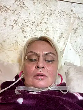 Gardener of Illusions online show from November 30, 11:09 pm