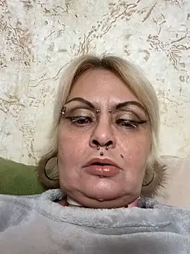 Snapshot of Gardener_of_Illusions chatting on February 26, 4:33 am Gardener of Illusions online show from February 26, 4:33 am