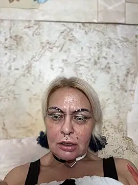 Snapshot of Gardener_of_Illusions chatting on April 1, 12:22 am Gardener of Illusions online show from April 1, 12:22 am