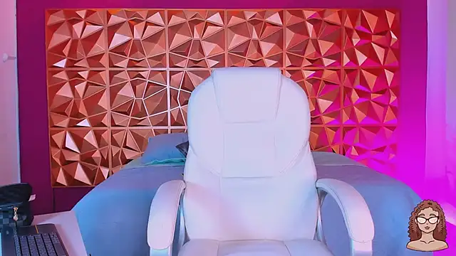 keendaall online show from March 1, 12:45 pm