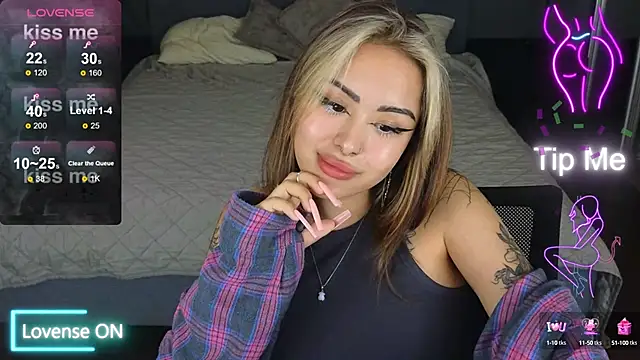 Snapshot of baby__kim chatting on September 20, 8:10 pm baby  kim online show from September 20, 8:10 pm