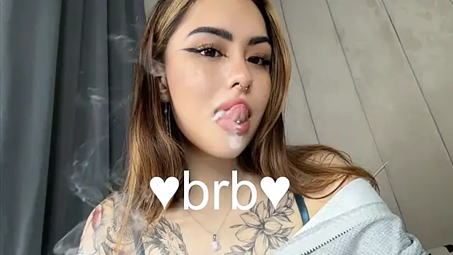 Snapshot of baby__kim chatting on October 2, 7:54 pm baby  kim online show from October 2, 7:54 pm