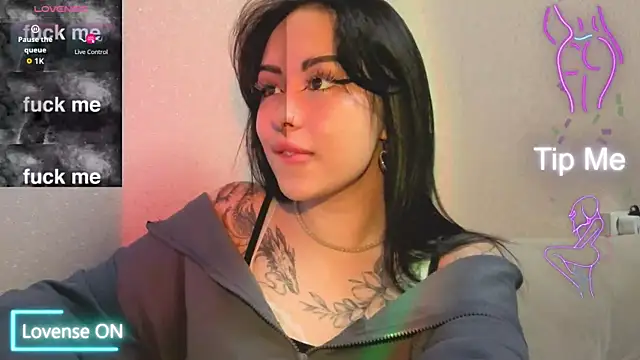 baby  kim online show from February 5, 8:24 pm