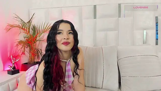 Snapshot of im_nika_ chatting on November 8, 4:01 am im nika online show from November 8, 4:01 am