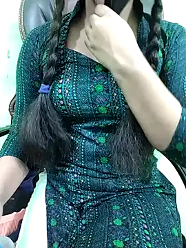 Snapshot of Tapur- chatting on February 4, 3:47 pm Tapur- online show from February 4, 3:47 pm