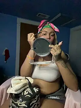 y0urlilgf online show from December 4, 11:13 pm