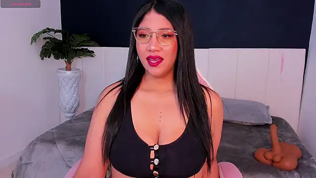estrella bigboobs14 online show from March 17, 10:29 am