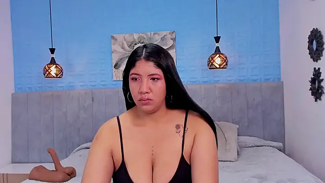 estrella bigboobs14 online show from April 23, 10:25 am