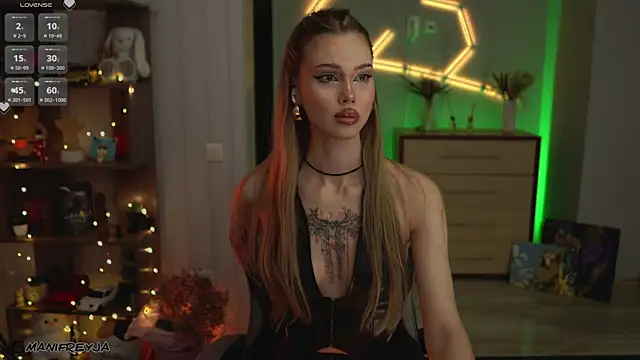 ManiFreyja online show from November 22, 9:58 pm