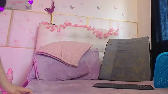 Snapshot of Madysson_leee chatting on March 7, 5:43 pm Madysson leee online show from March 7, 5:43 pm