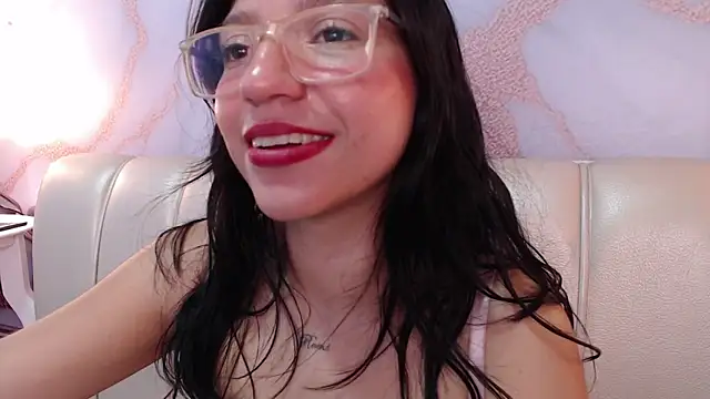 Snapshot of Gag_princeess chatting on February 7, 10:41 pm Gag princeess online show from February 7, 10:41 pm