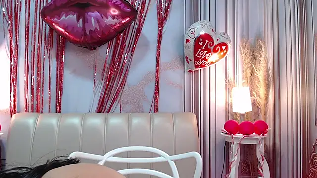 Snapshot of Gag_princeess chatting on February 17, 5:47 am Gag princeess online show from February 17, 5:47 am