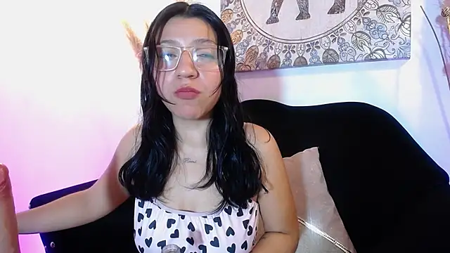 Snapshot of Gag_princeess chatting on March 9, 10:30 pm Gag princeess online show from March 9, 10:30 pm