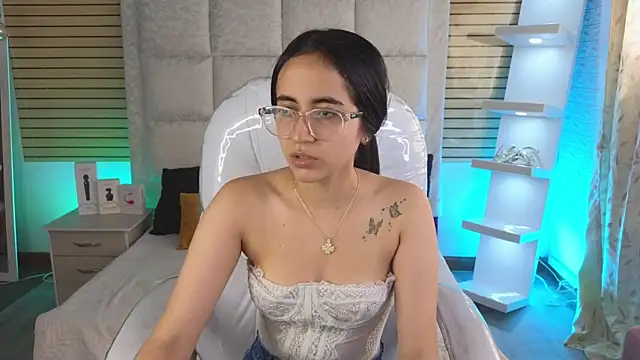 Mia Fischer online show from May 10, 3:06 pm