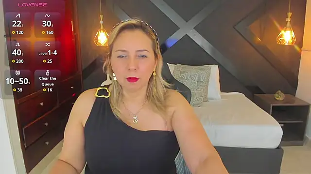 Snapshot of andre_soto_ chatting on February 14, 1:35 am andre soto online show from February 14, 1:35 am