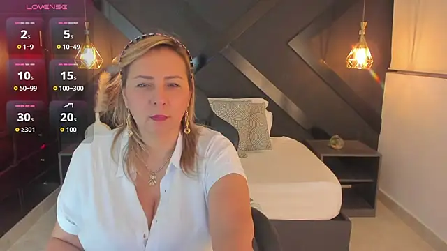 Snapshot of andre_soto_ chatting on February 15, 1:46 am andre soto online show from February 15, 1:46 am