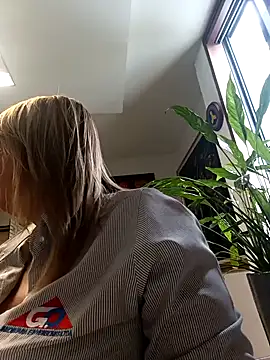 Snapshot of andre_soto_ chatting on March 19, 3:49 pm andre soto online show from March 19, 3:49 pm