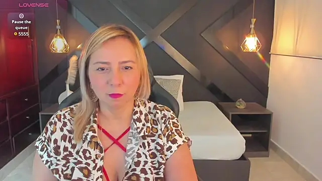 Snapshot of andre_soto_ chatting on March 24, 1:43 am andre soto online show from March 24, 1:43 am