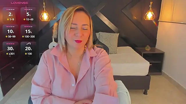 Snapshot of andre_soto_ chatting on April 2, 1:14 am andre soto online show from April 2, 1:14 am