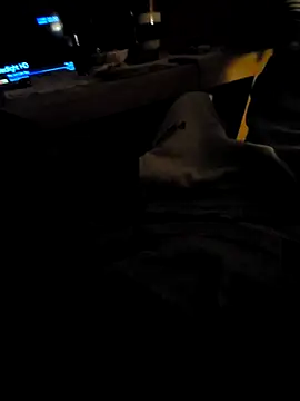 Snapshot of Polish41 chatting on October 19, 2:01 am Polish41 online show from October 19, 2:01 am