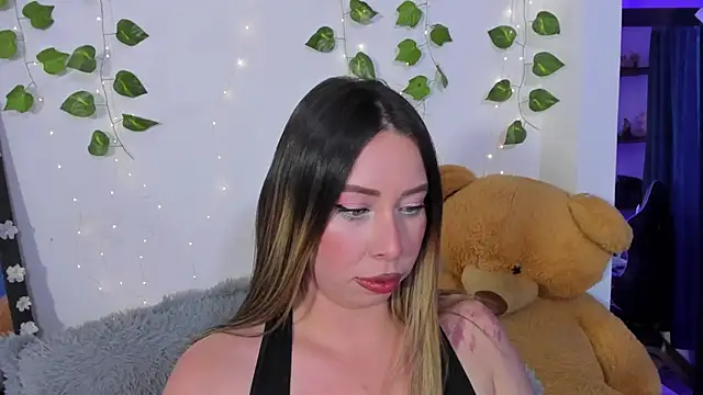 JanneKim online show from December 5, 6:59 pm