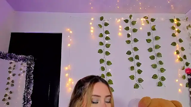 JanneKim online show from March 31, 1:00 pm