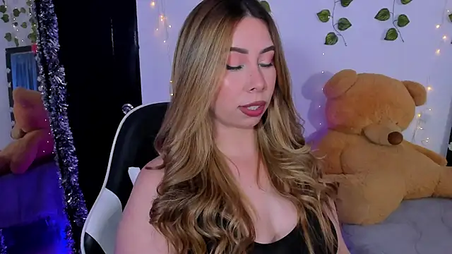 JanneKim online show from April 8, 7:47 pm