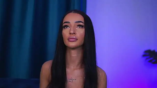 DeniseDevilles online show from May 28, 8:39 pm
