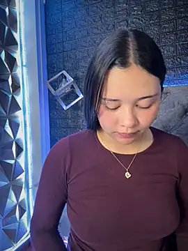 Paloma  LS online show from September 21, 7:15 pm