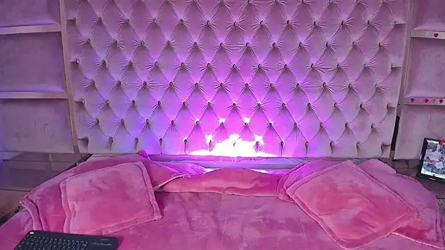 Harii 02 online show from October 12, 9:03 pm