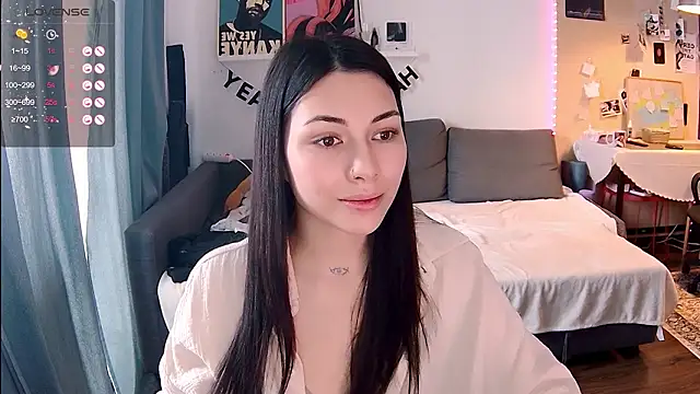 Snapshot of valorant_girl chatting on March 10, 9:47 am valorant girl online show from March 10, 9:47 am