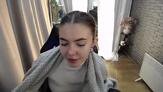 Ritaneer online show from October 15, 8:14 am