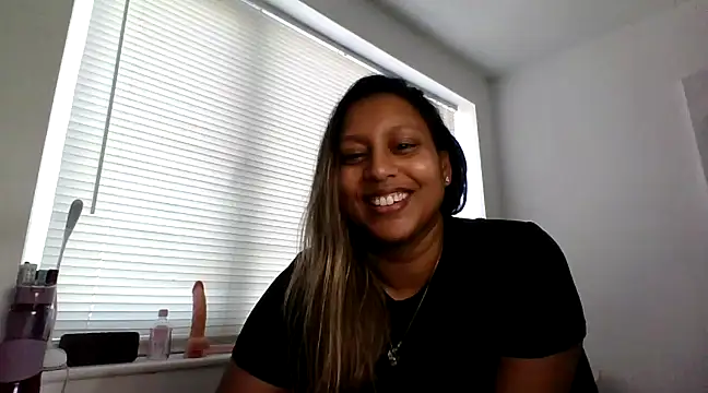 TEMPTING-TAMMY online show from March 5, 1:17 pm