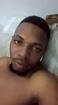 Snapshot of the4thking chatting on December 11, 7:57 pm the4thking online show from December 11, 7:57 pm