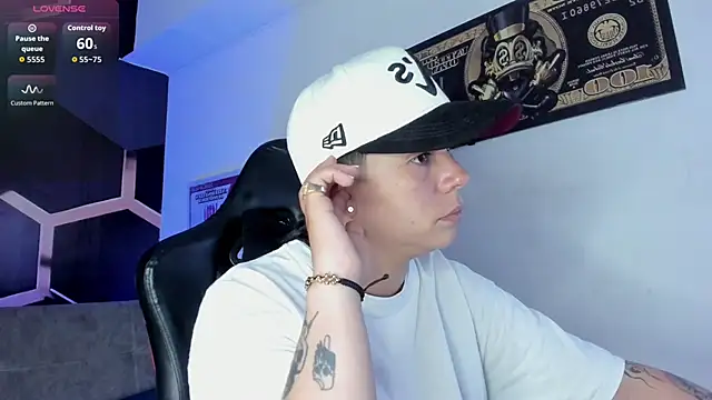 AbbySmiitth  online show from October 18, 7:14 pm