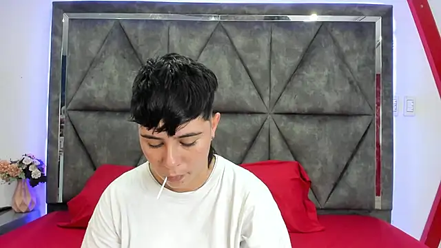Snapshot of AbbySmiitth_ chatting on April 13, 9:20 pm AbbySmiitth online show from April 13, 9:20 pm