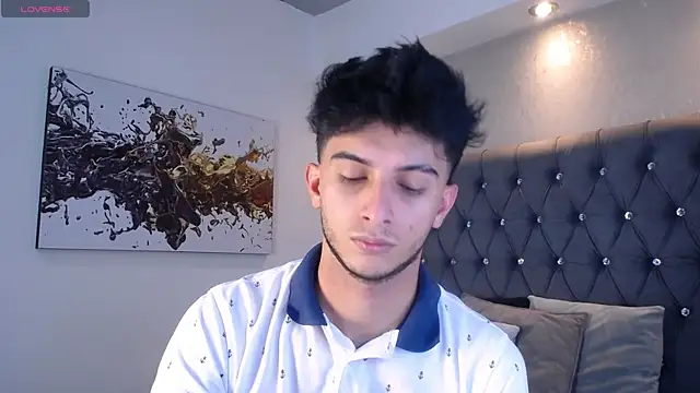 MrWilliseo online show from April 5, 7:44 pm