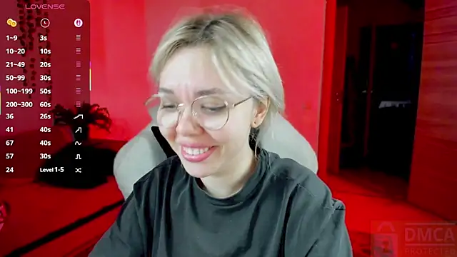 whoa-hoa-hoa-hoa-hoa online show from October 21, 10:38 am