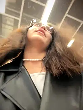 meow girl online show from November 15, 11:18 am