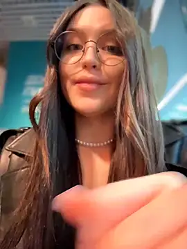 meow girl online show from March 5, 1:07 pm