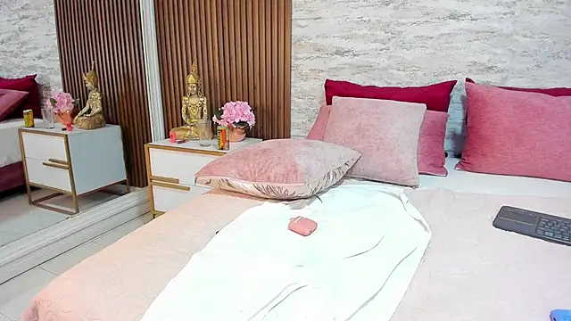 MadisonHunter2024 online show from January 29, 10:32 pm