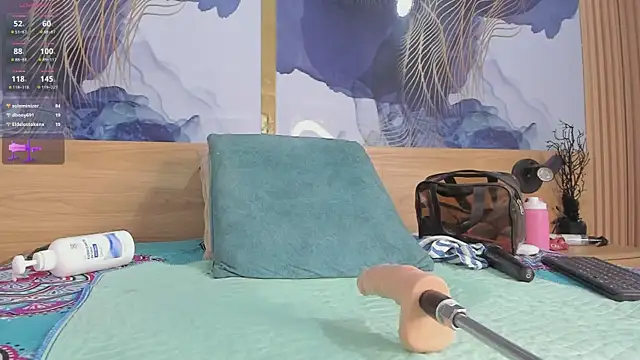 Snapshot of AlomdraPeach chatting on March 2, 11:20 pm AlomdraPeach online show from March 2, 11:20 pm
