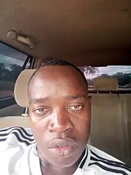 Snapshot of breeczsfgadrf chatting on February 17, 9:06 am breeczsfgadrf online show from February 17, 9:06 am