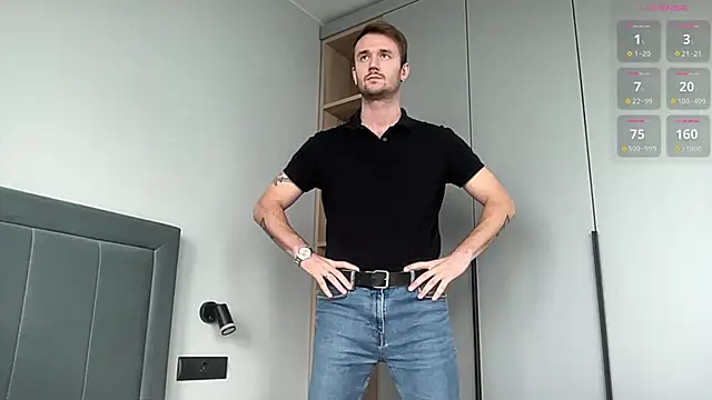 Snapshot of cute_mark chatting on September 23, 10:40 am cute mark online show from September 23, 10:40 am