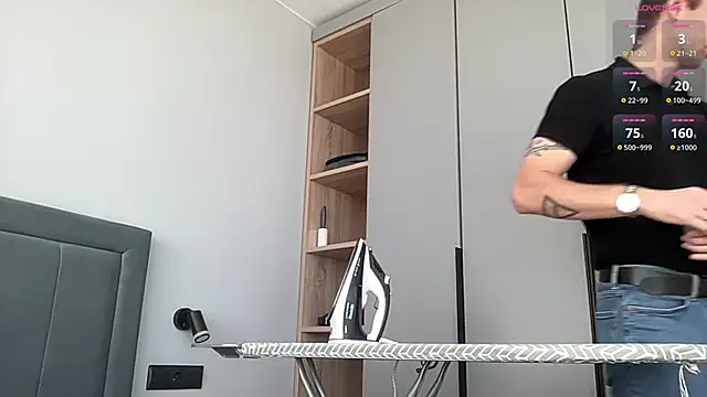 Snapshot of cute_mark chatting on September 28, 11:15 am cute mark online show from September 28, 11:15 am